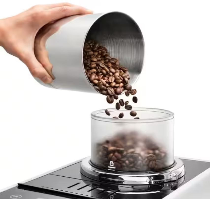 ����� ������ Delonghi ������  RIVELIA ��� EXAM440.55W ���