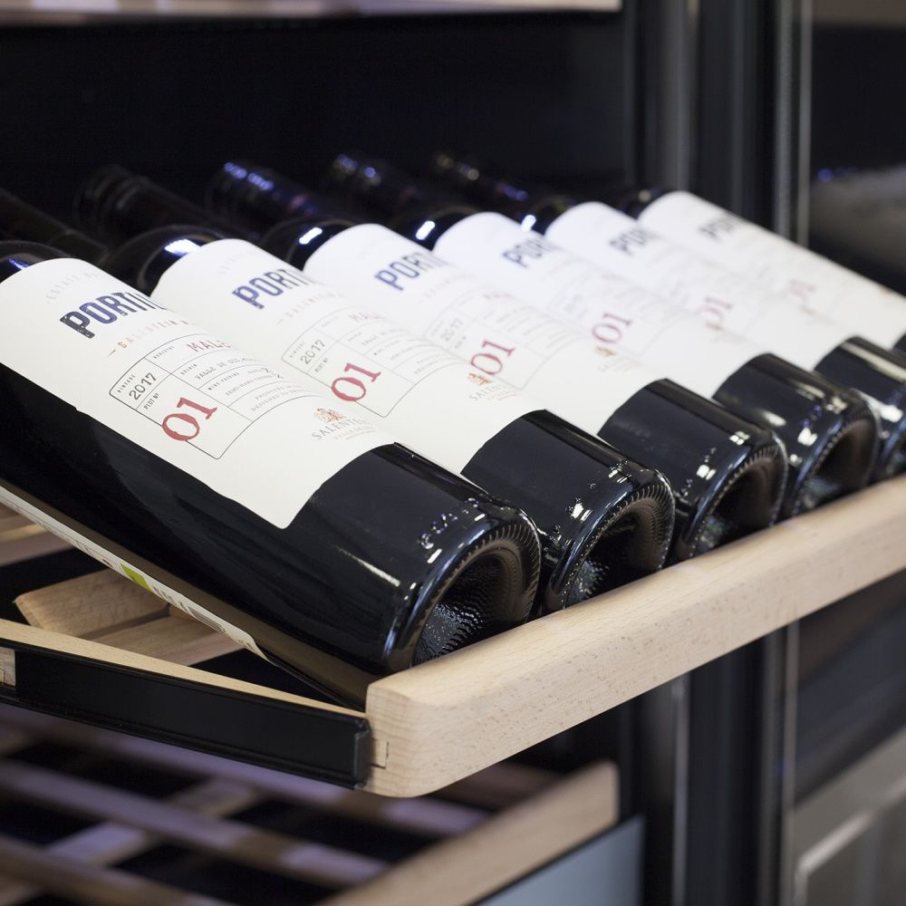 ���� ��� ��� ������ ����� 126 ������� Caso ���� WineExclusive 126 Smart