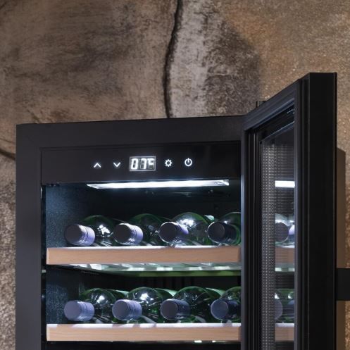 ���� ��� ��� ������ ����� 24 ������� Caso ���� WineExclusive 24 Smart